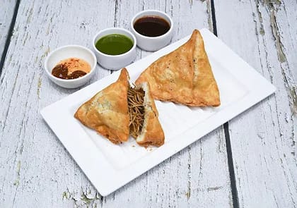 Chowmein Samosa