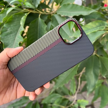 iPhone 15 Plus Cover: Real Aramid Carbon Fiber Three Color Kevilar Case-Black