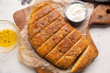Garlic bread sticks