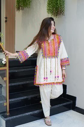 Saima Multicoloured Embroidered Co ord Sets-XXL-3XL