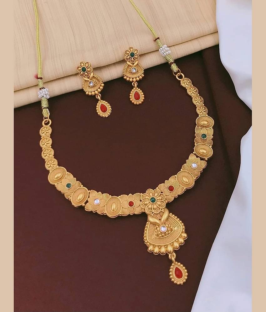 Shivay Fashion Golden Alloy Necklace Set ( Pack of 1 )