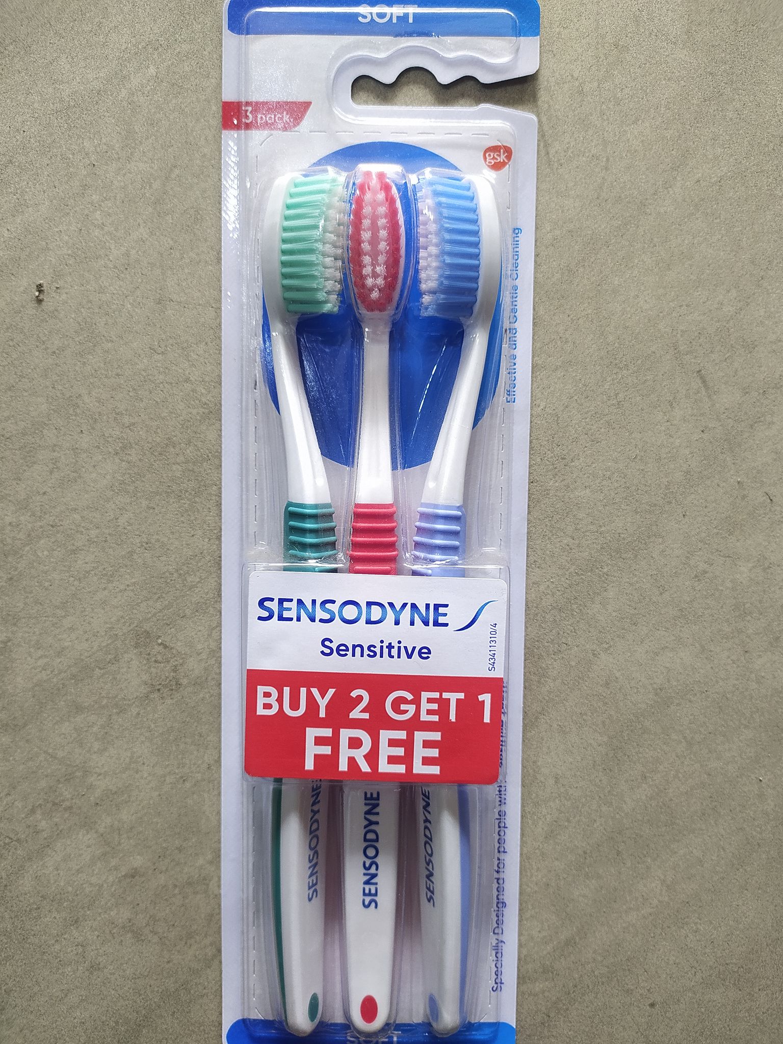 Soft 3 pack Sensodyne Sensitive Buy 2 get 1 Effective und gentle cleaning 