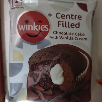 Winkies Centre Filled Cup Cake - with chocolate vanilla Cream