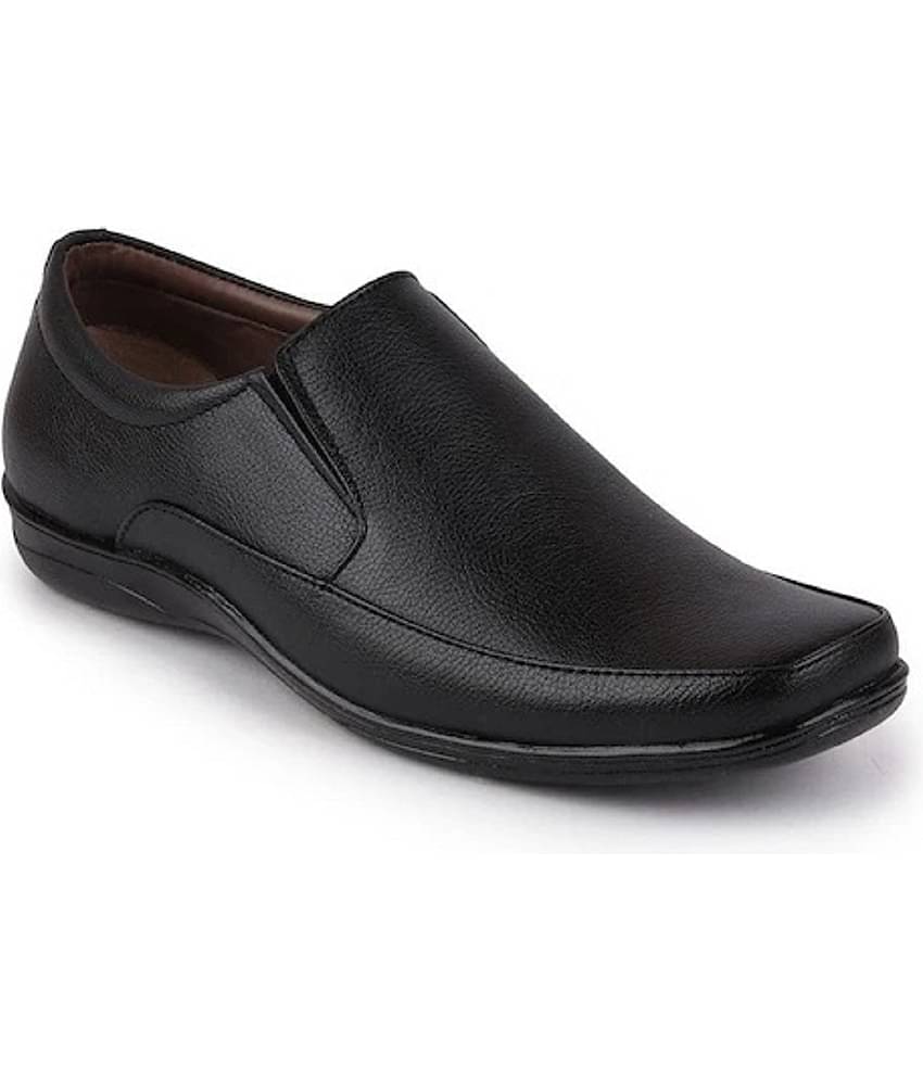 Onbeat - Black Men's Slip On Formal Shoes