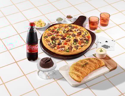 Any Big 10" Pizza + Any Garlic Breadsticks [FREE Choco Lava Cake & Drink]