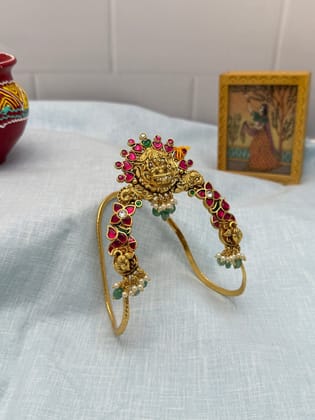 Antique Vanki 4040