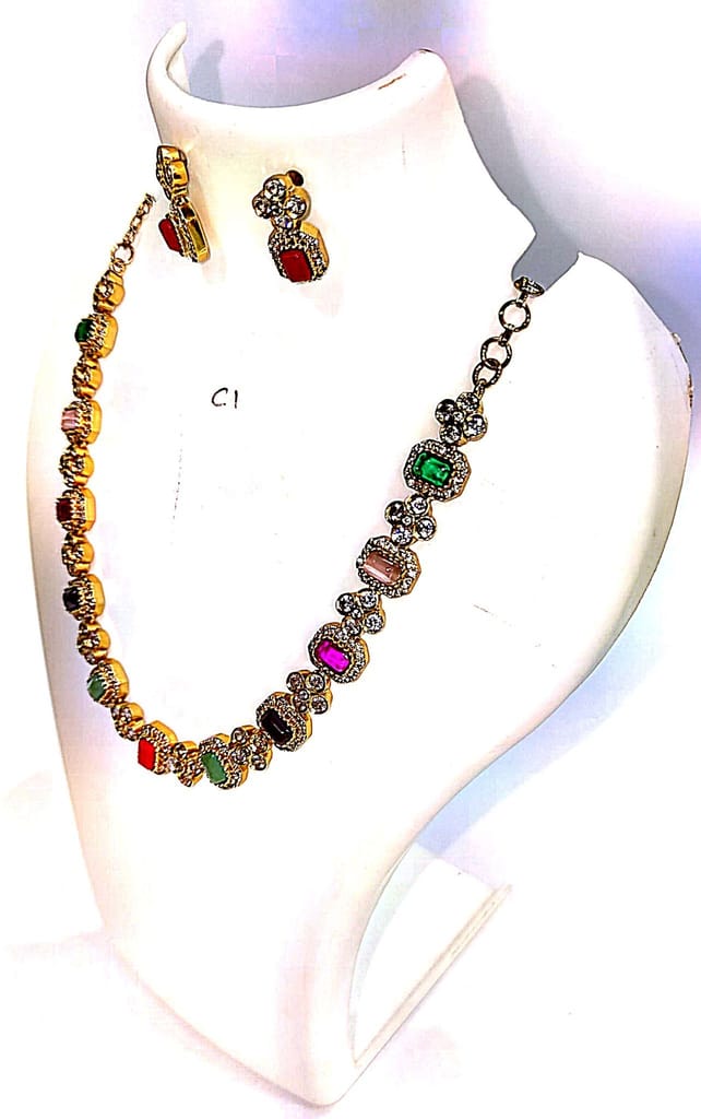 Gold-plated Kundan and Meenakari Necklace Set with Earrings