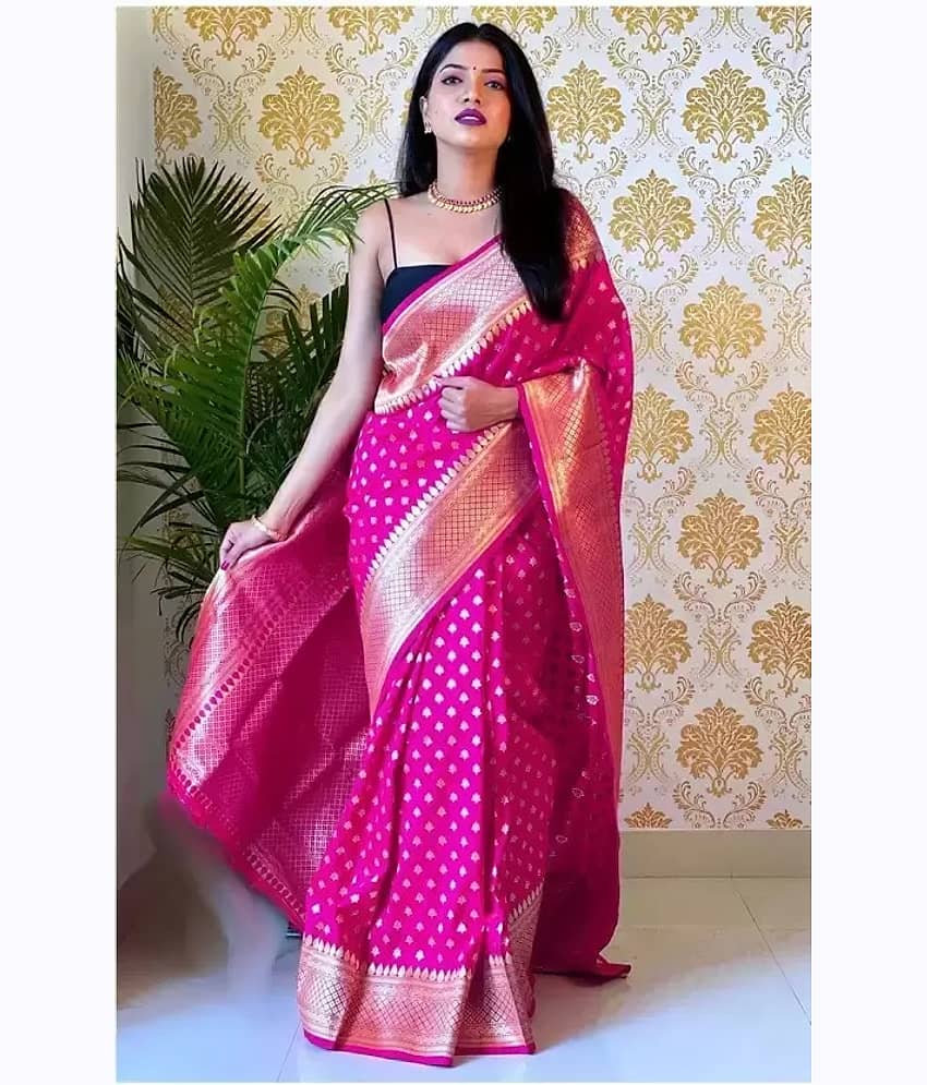 GARIYA Banarasi Silk Embellished Saree With Blouse Piece - Rani ( Pack of 1 )