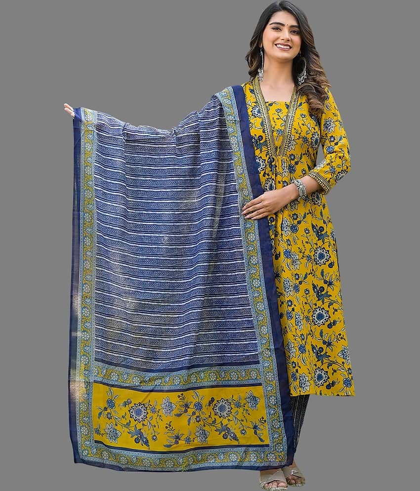 A TO Z CART Women Cotton Blend Printed Straight Kurti With Pants ( Yellow )