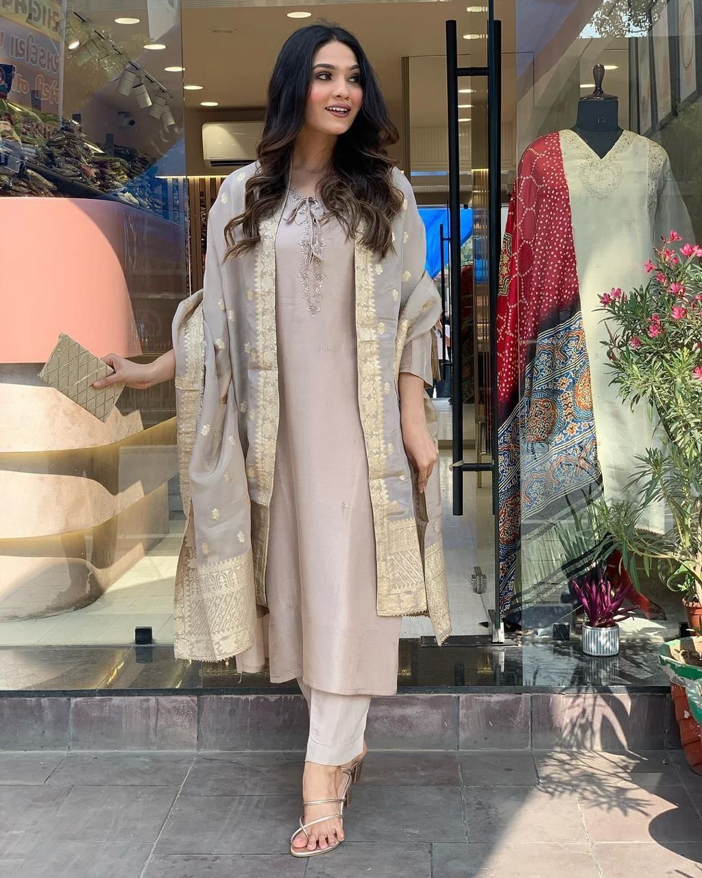 Wedding Zari Outfit-S