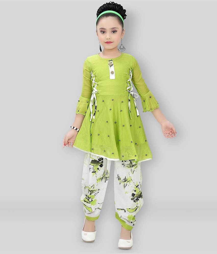 Arshia Fashions Girls Cotton Blend Patiala Kurta Set ( Pack of 1 , Yellow )