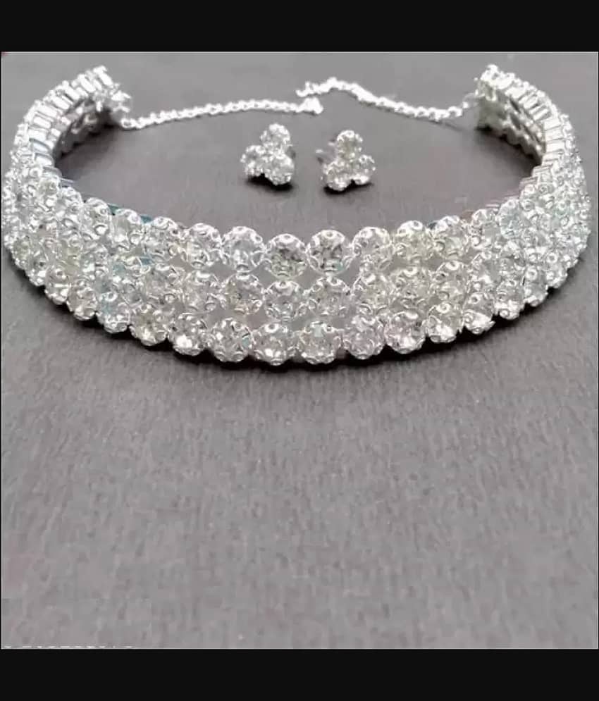 Rhosyn Silver Alloy Necklace Set ( Pack of 1 )