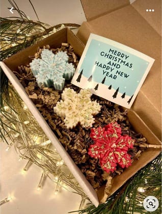 Snowflake Collection Holiday Candle Gift Set - Decorative Christmas Candles