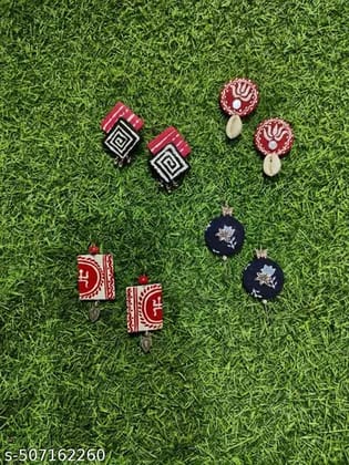 Essential Earrings & Studs