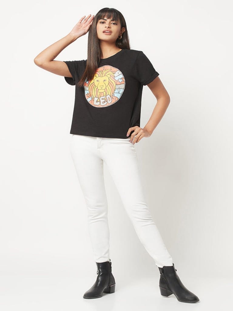 Leo Zodiac Sign T-Shirt