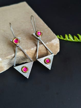 Kite Style Hook Earring with Kundan | Sarichka-Red