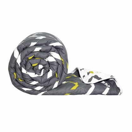 Grey and White Chevron AC Quilt Comforter for Single Bed-Single / Grey and White / LX1139