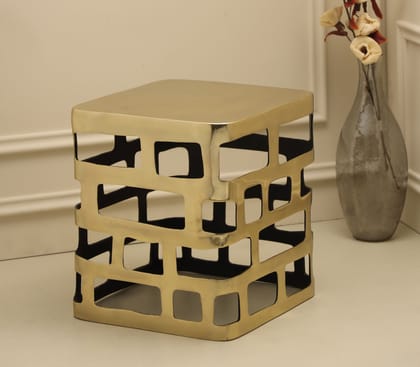 Orthonogal  Stool