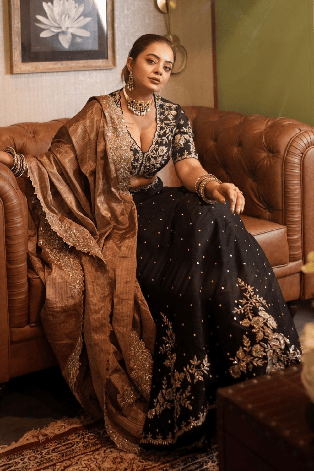 Shivali Oswal in Kaaynat lehenga set-XS