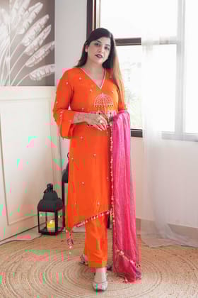 Inayat Orange Suit With Pink Dupatta-S-M