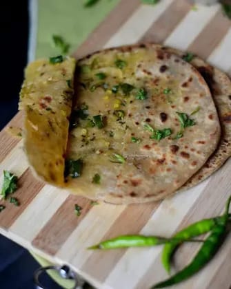 Green Chilli Paratha