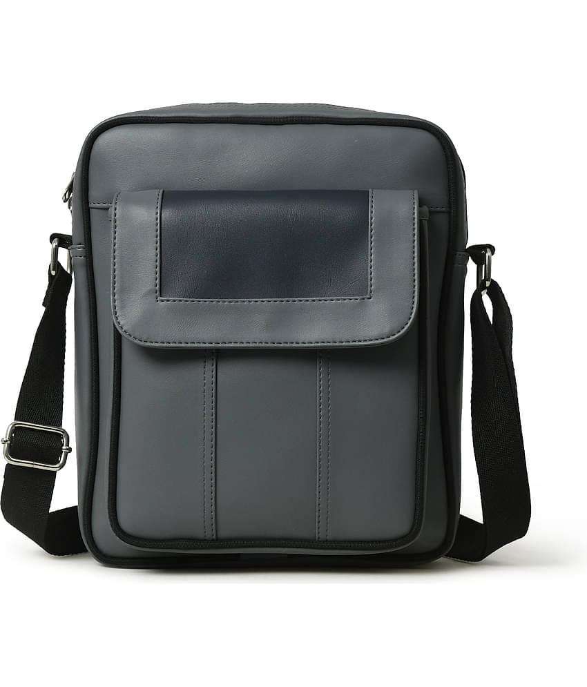 MATRICE - Grey Solid Messenger Bag