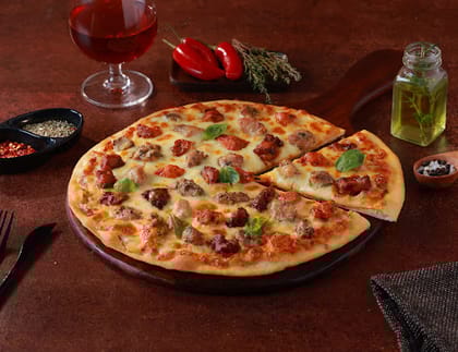The Carnivore Cheese Burst Pizza [10" Large]