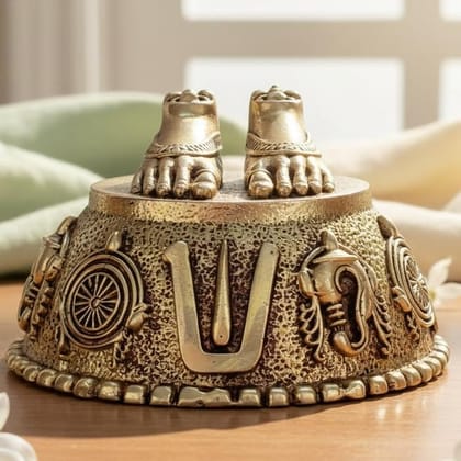 Sukh Sehaj Shree Tirupati Balaji Padam | Lord Vishnu Charan Paduka | Brass Murti | Handcrafted, Antique Yellow Finish, 2.9 Inch, for Home Temple, Decor, Pooja Ritual and Gifting