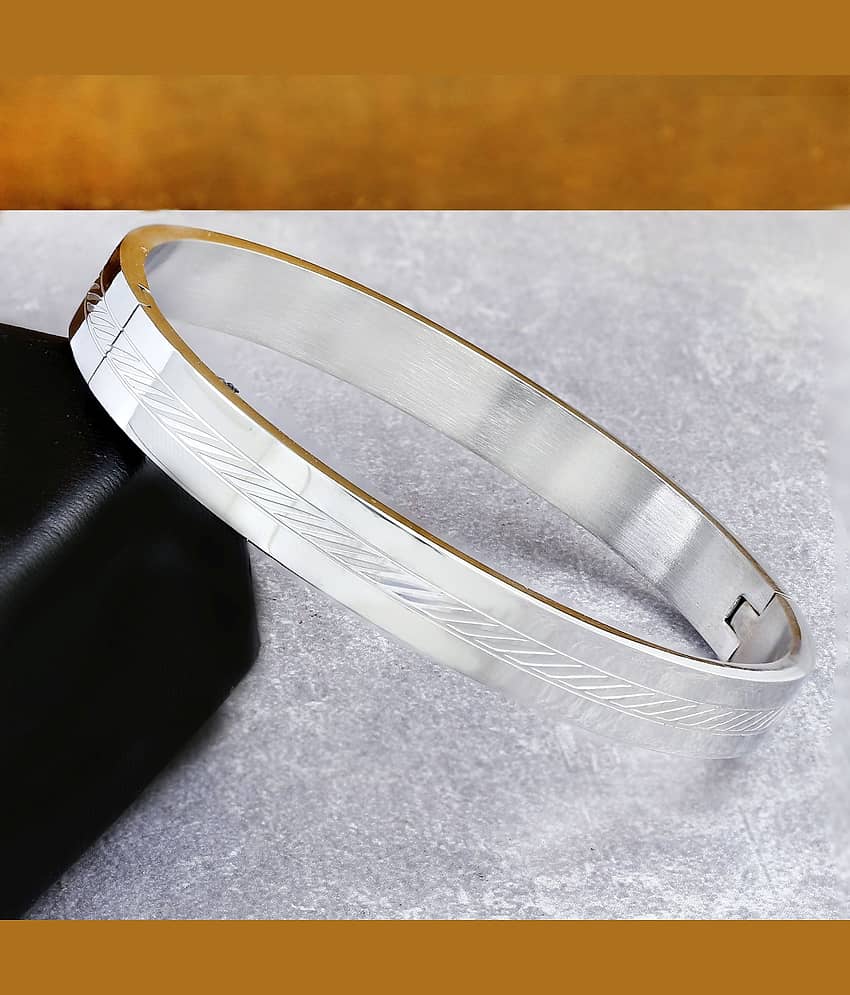 Italian Etched Silver 316L Surgical Stainless Steel Openable Free Size Kada Bangle Bracelet Men