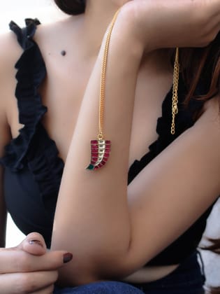 Roza Red-Green Pendant Necklace-Red