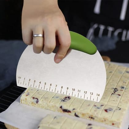 STORE77® Crinkle Cutting Tool, for Chopping Veggies, Cutting Fruit, Potato, Waffle Fries, Pickle Chips and Making Fancy garnishes. Salad Chopping Knife and Vegetable French Fry Slicer.1pc