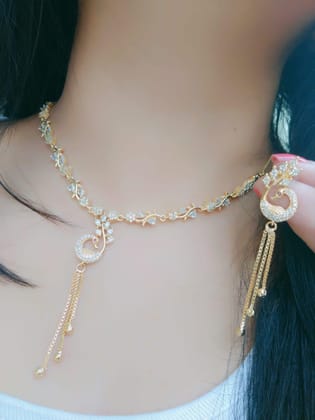 ANTIQUE SHORT NECKLACES