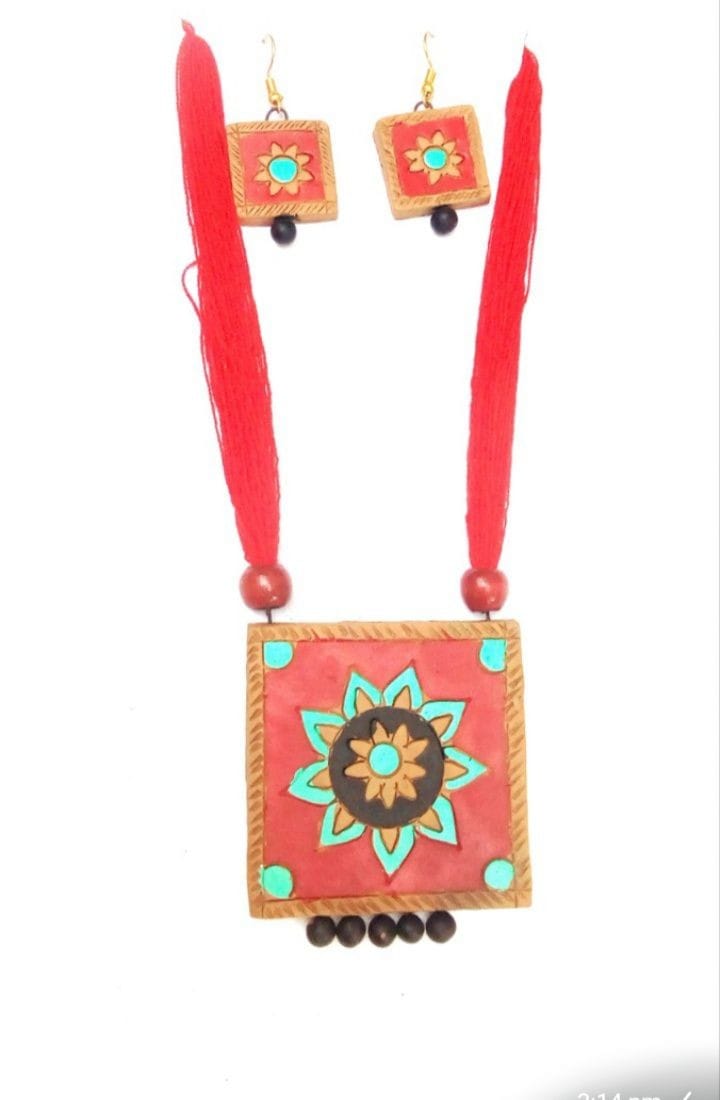 Handmade Jewellery Set Handicrafts Jewellery