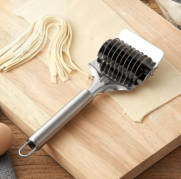VillWin Stainless Steel Noodle Cutter