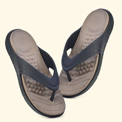 Snugly Men's Slippers-Classic Black / 6