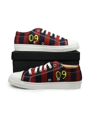Women Striped Lightweight Canvas Sneakers