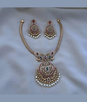 ROFARWORD Gold Brass Necklace Set ( Pack of 1 )