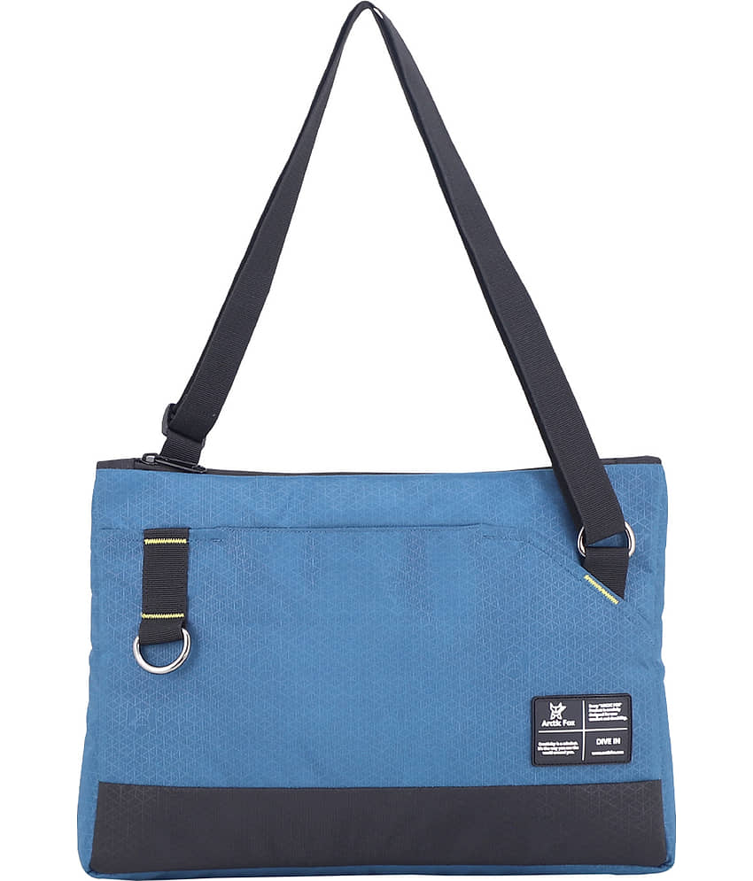 Arctic Fox Twist Deep Dive Sling Bag