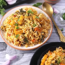 Veg biryani [10 person]