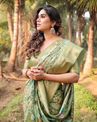 Elegant Light Green Tussar Silk Saree with Zari Motif Border and Contemporary Checkered Pallu Design-Regular