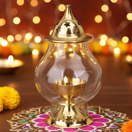 Brass Table Decor Oil Lamp Deepak With Chimney  - Vintage Style Brass Deepak, Height : 5.2 Inch (FMAS366 B)