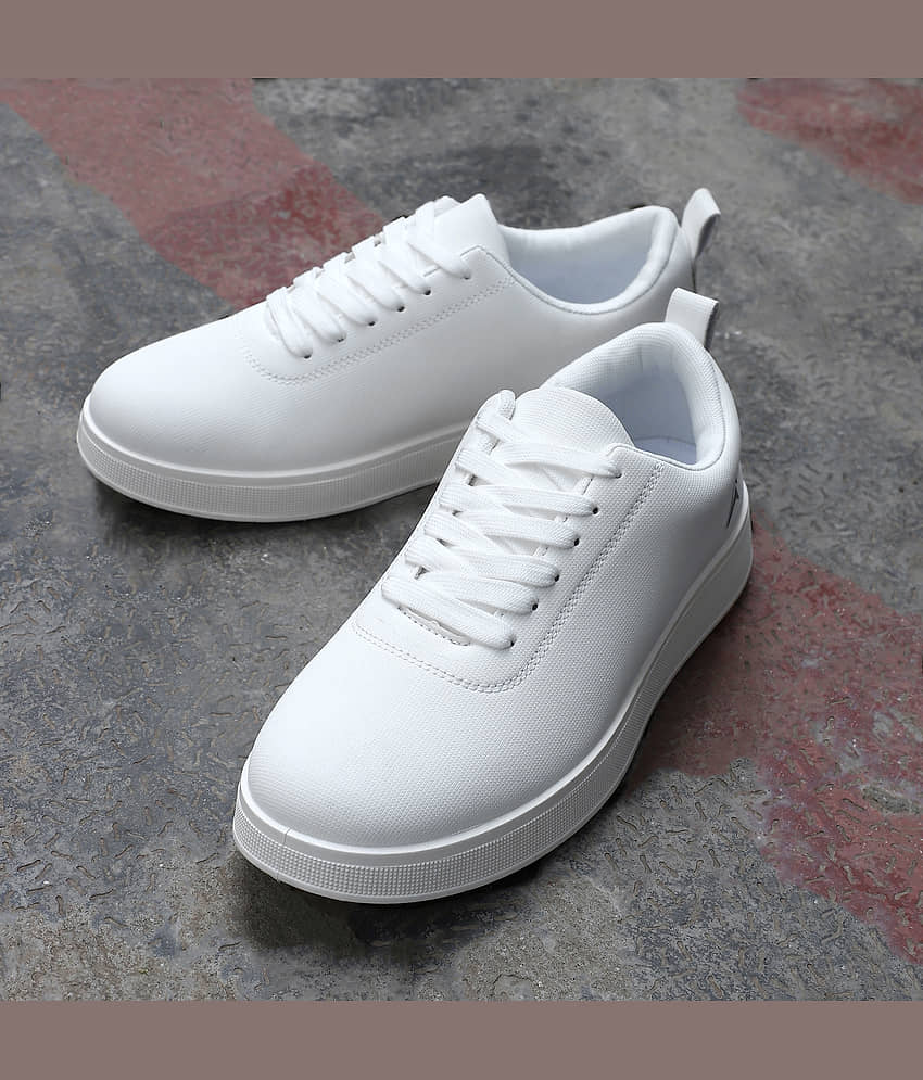 GOLDSTAR Black Men's Sneakers