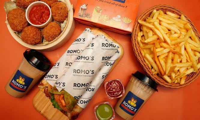 Romo’s - Rolls And Momos