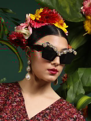 Embellished Sunnies: Stylishly Sparkling-Sunglasses