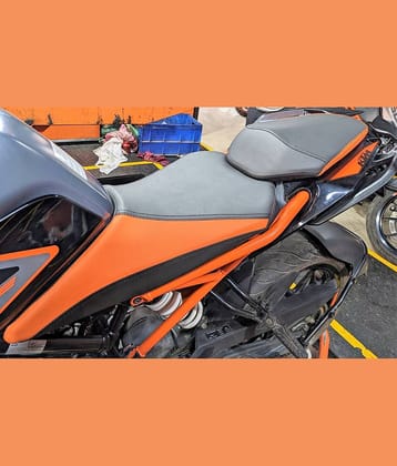 KTM DUKE 390 SPLIT BIKE SEAT COVER