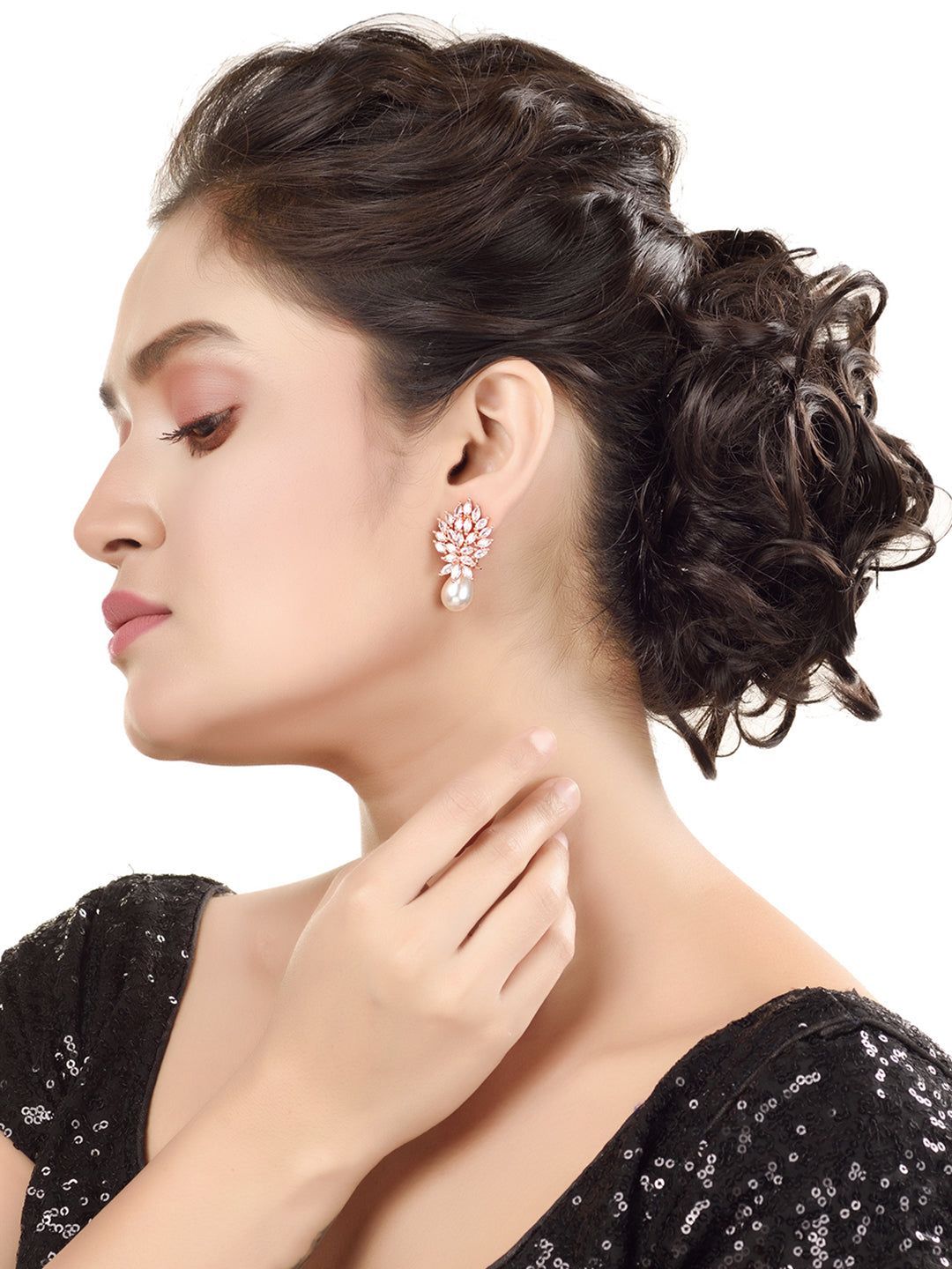 Luxurious Diamond Pearl Drop Earring High Quality White Pearl AD studded