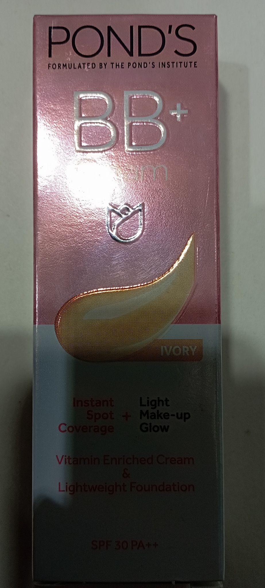PONDS BB+ Cream instant spot coverage+ light make-up Glow 18g