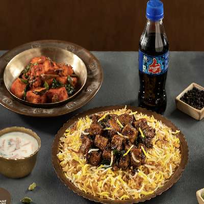 Pepper Paneer Biryani Combo (Serves 1)