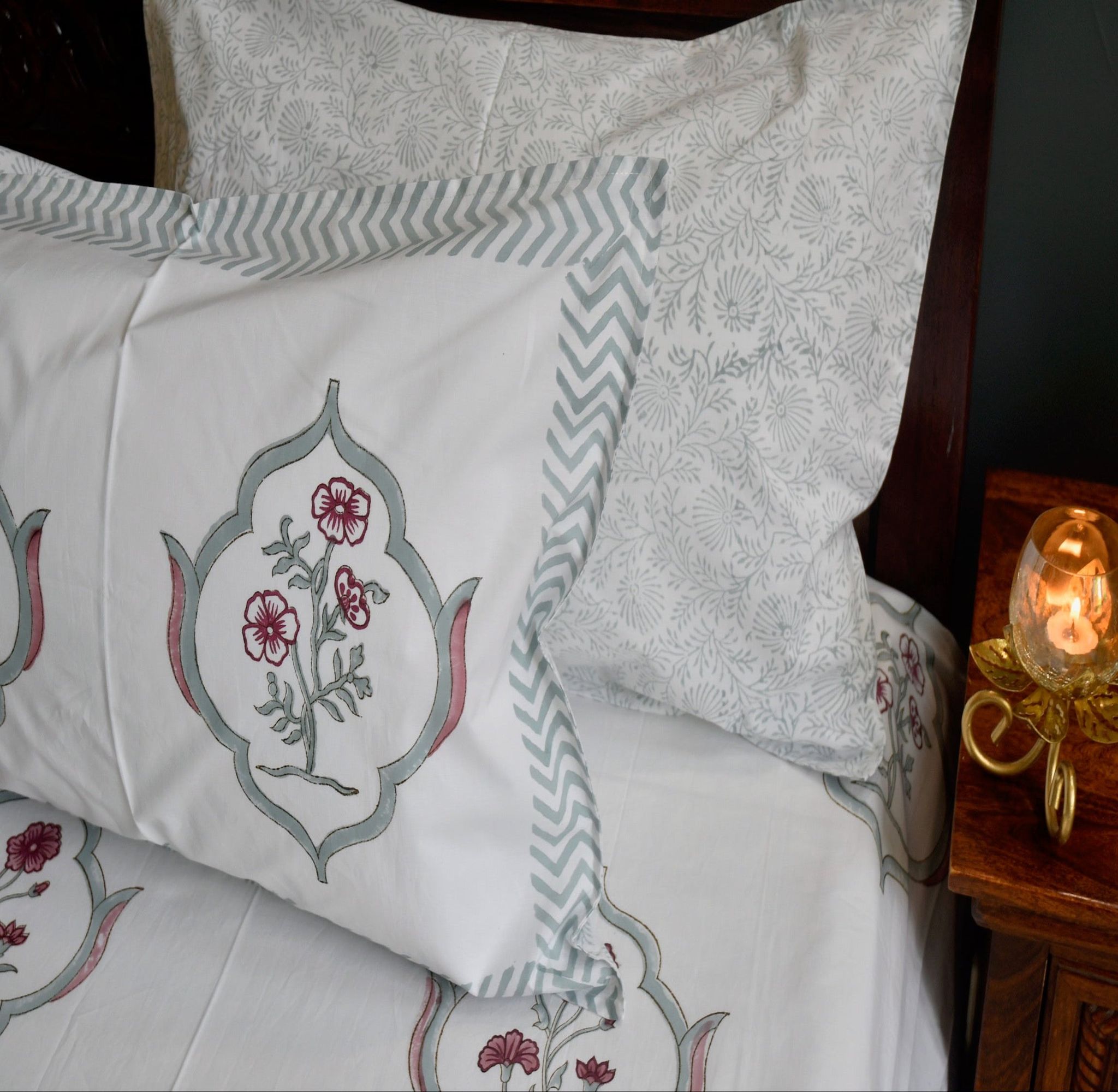 Moroccan Bliss Bedsheet: Handblock & Premium Cotton King 90x108 inches