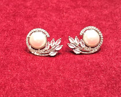 EARING AD EARING AD